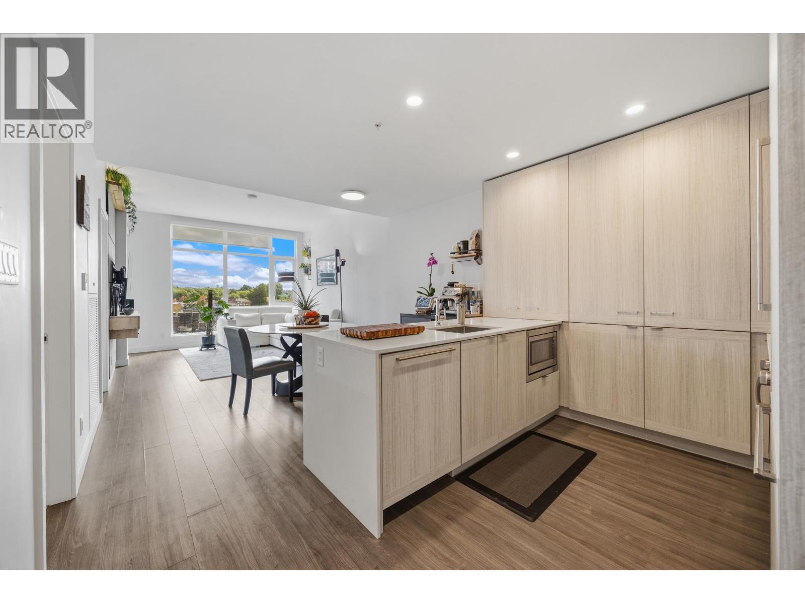 Th307 2351 Beta Avenue, Burnaby, British Columbia