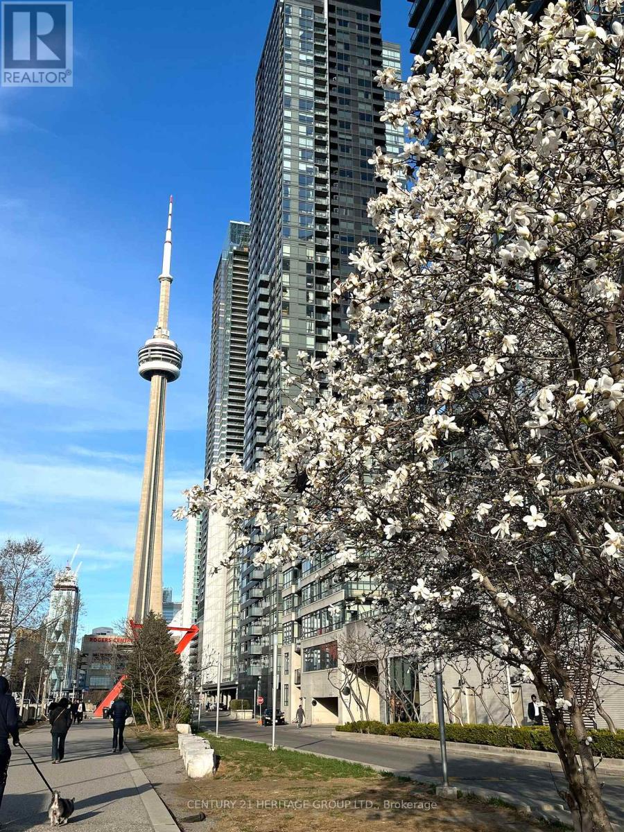 2009 - 15 Iceboat Terrace, Toronto (waterfront Communities), Ontario
