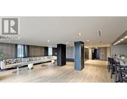 607 - 1638 BLOOR STREET W
