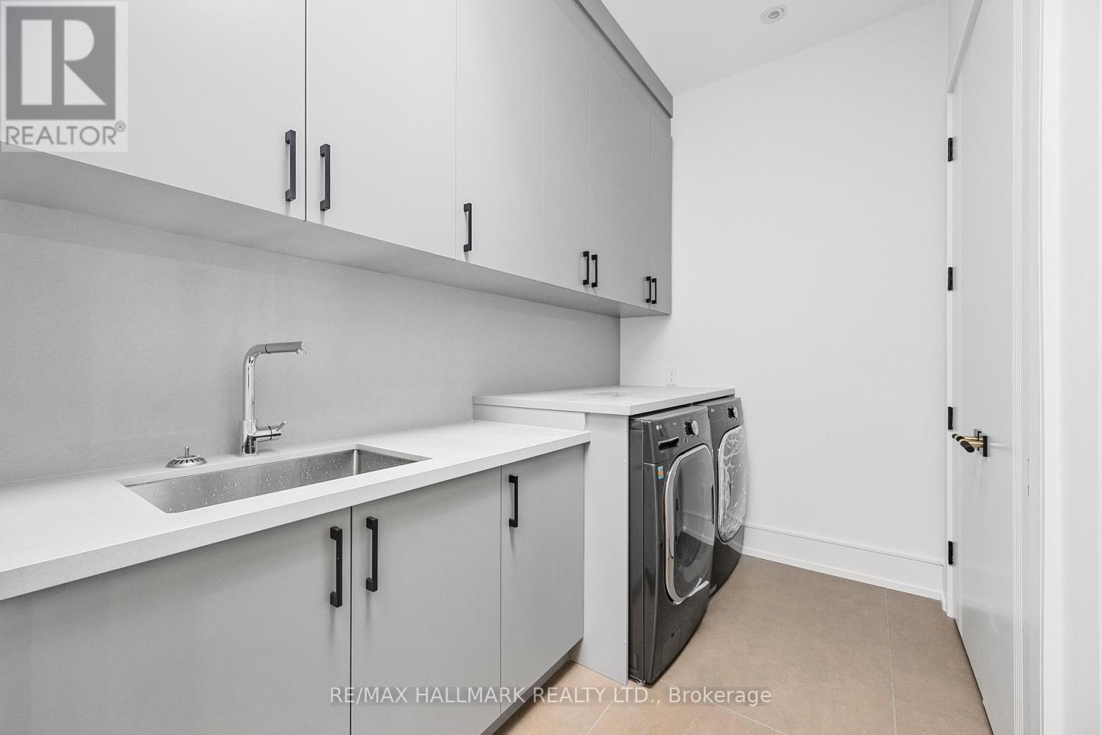 287 Hillcrest Avenue, Toronto (willowdale East), Ontario