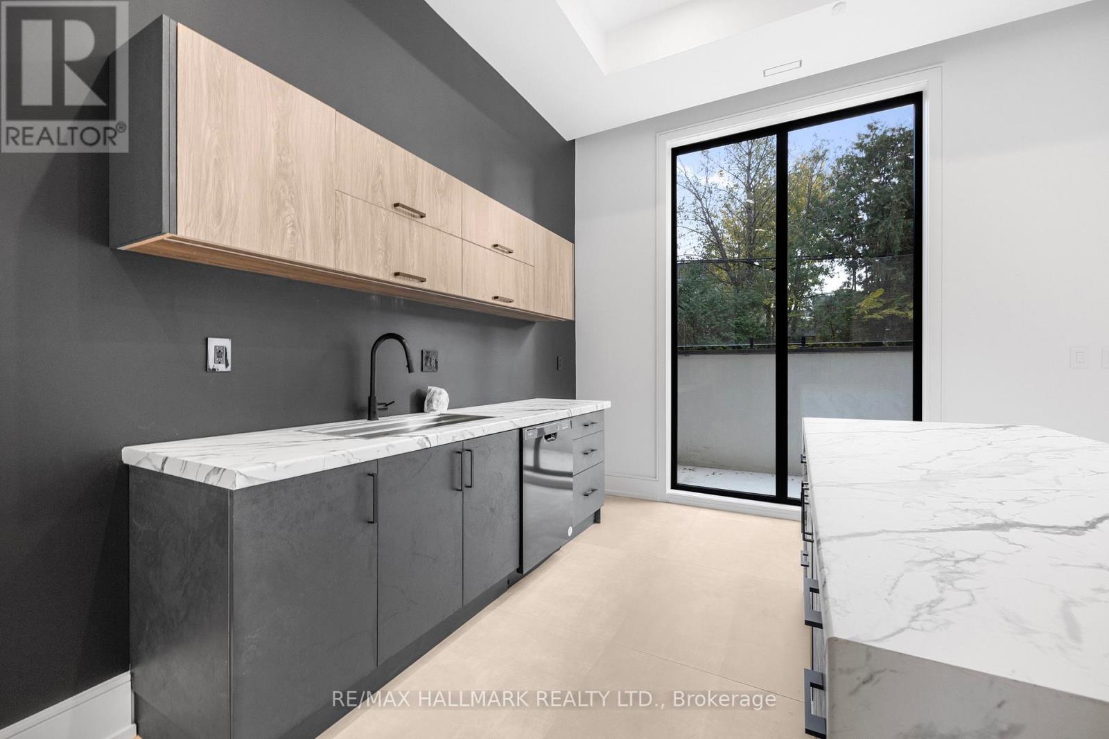 287 Hillcrest Avenue, Toronto (willowdale East), Ontario