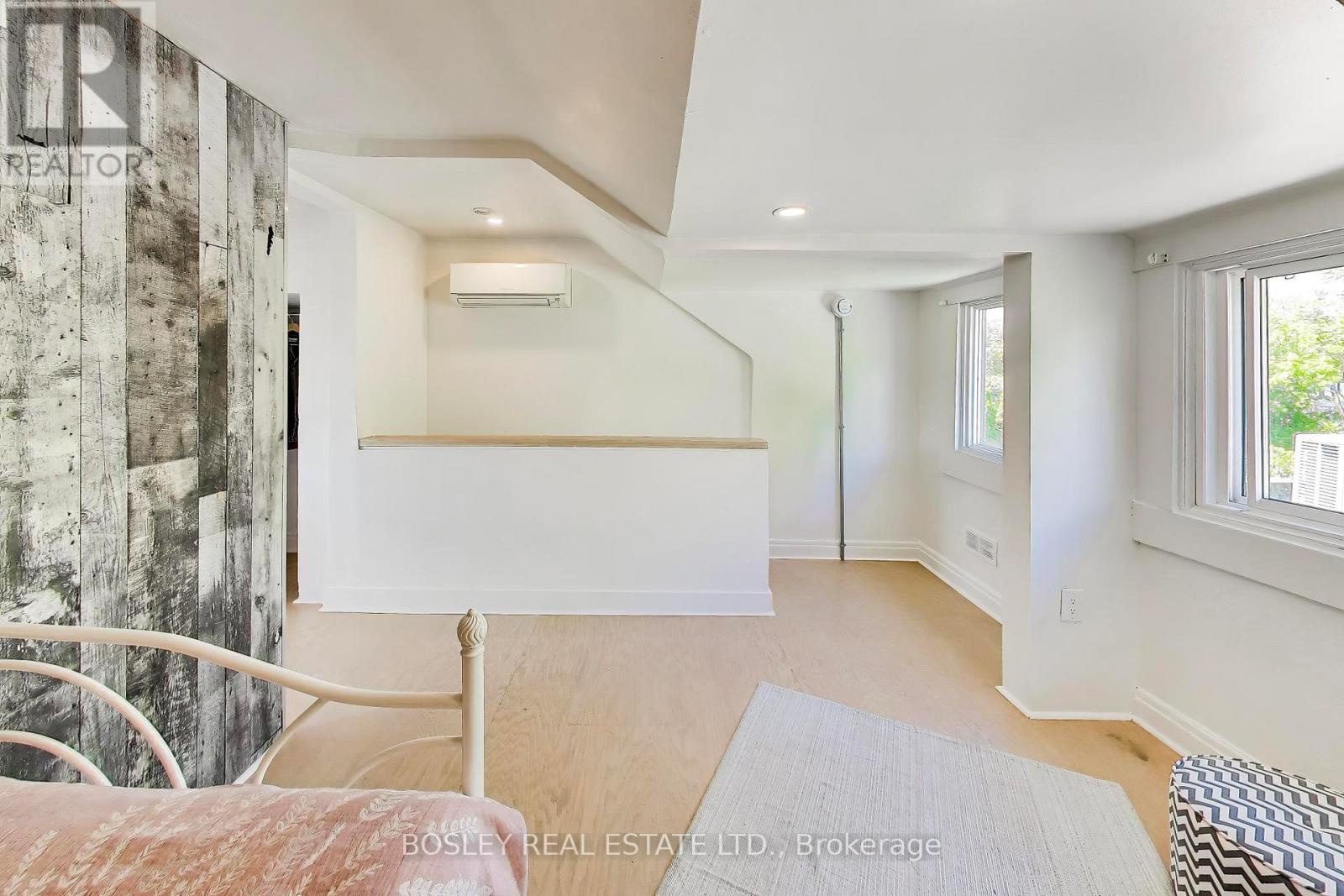 16 St Clarens Avenue, Toronto (little Portugal), Ontario