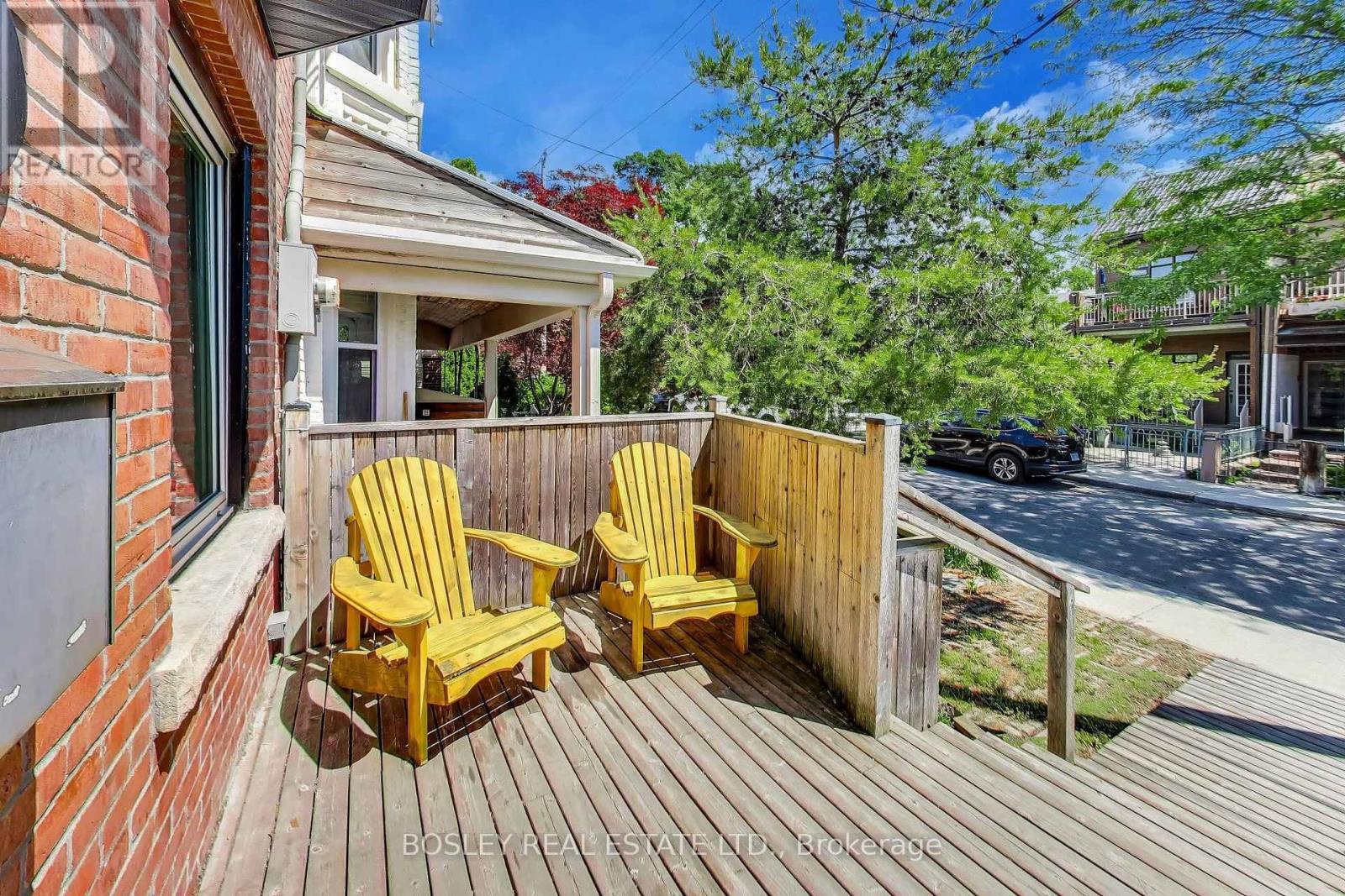 16 St Clarens Avenue, Toronto (little Portugal), Ontario