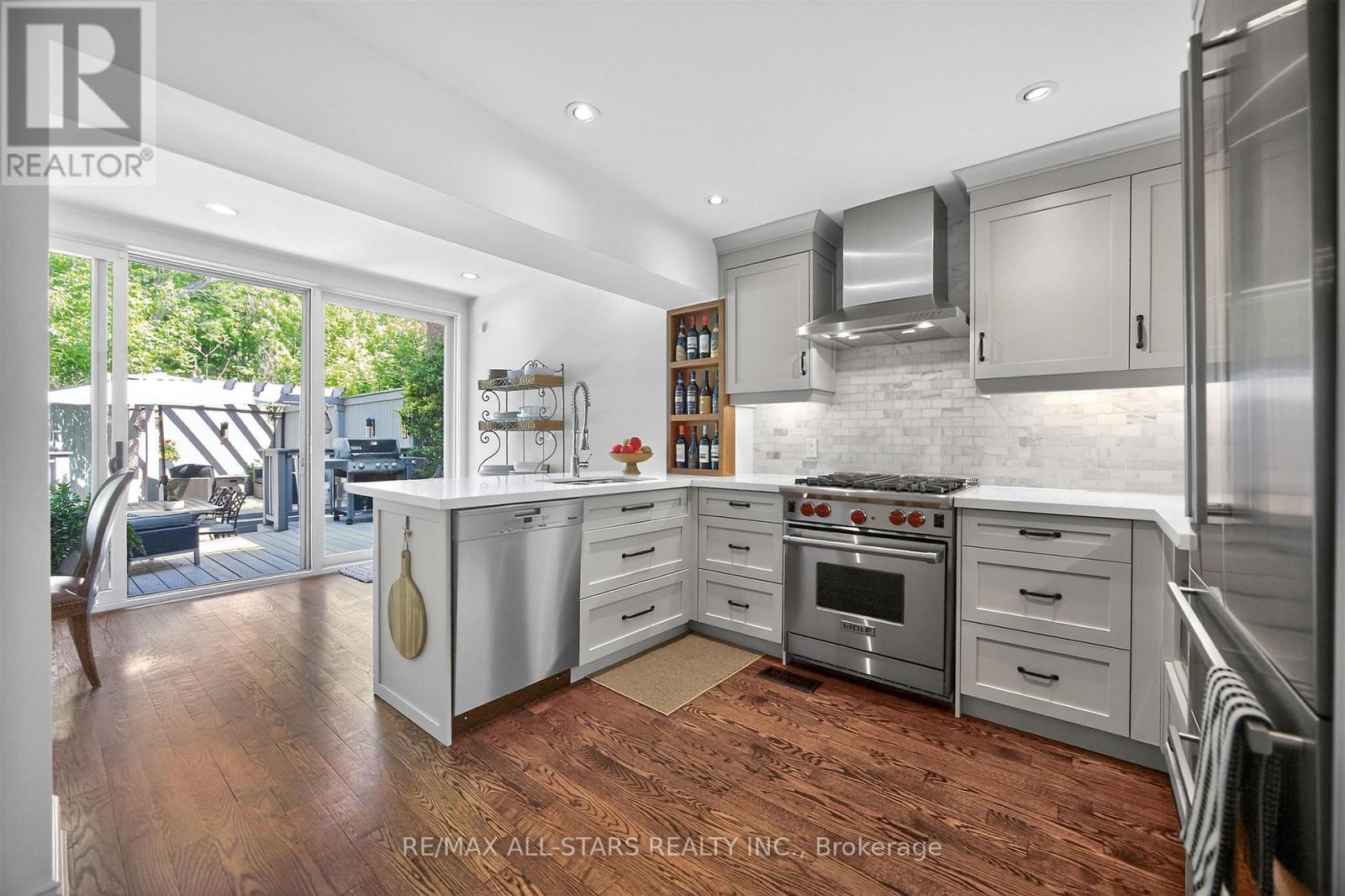 30 Edgewood Crescent, Toronto (rosedale-moore Park), Ontario