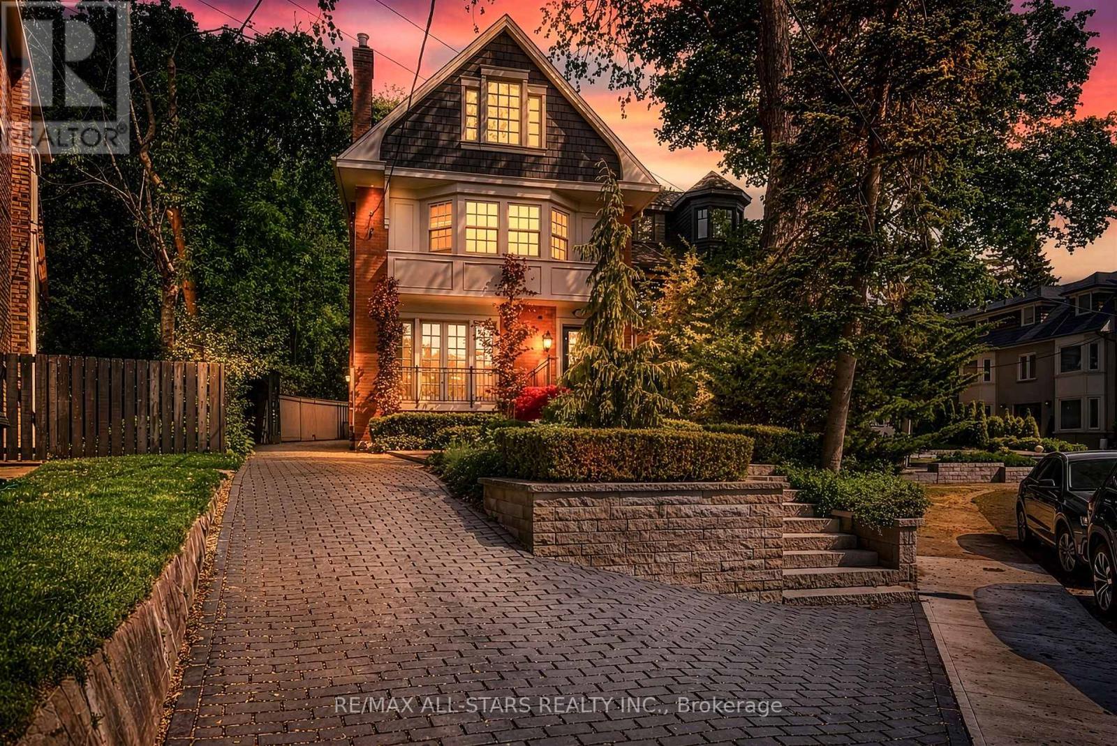 30 Edgewood Crescent, Toronto (rosedale-moore Park), Ontario