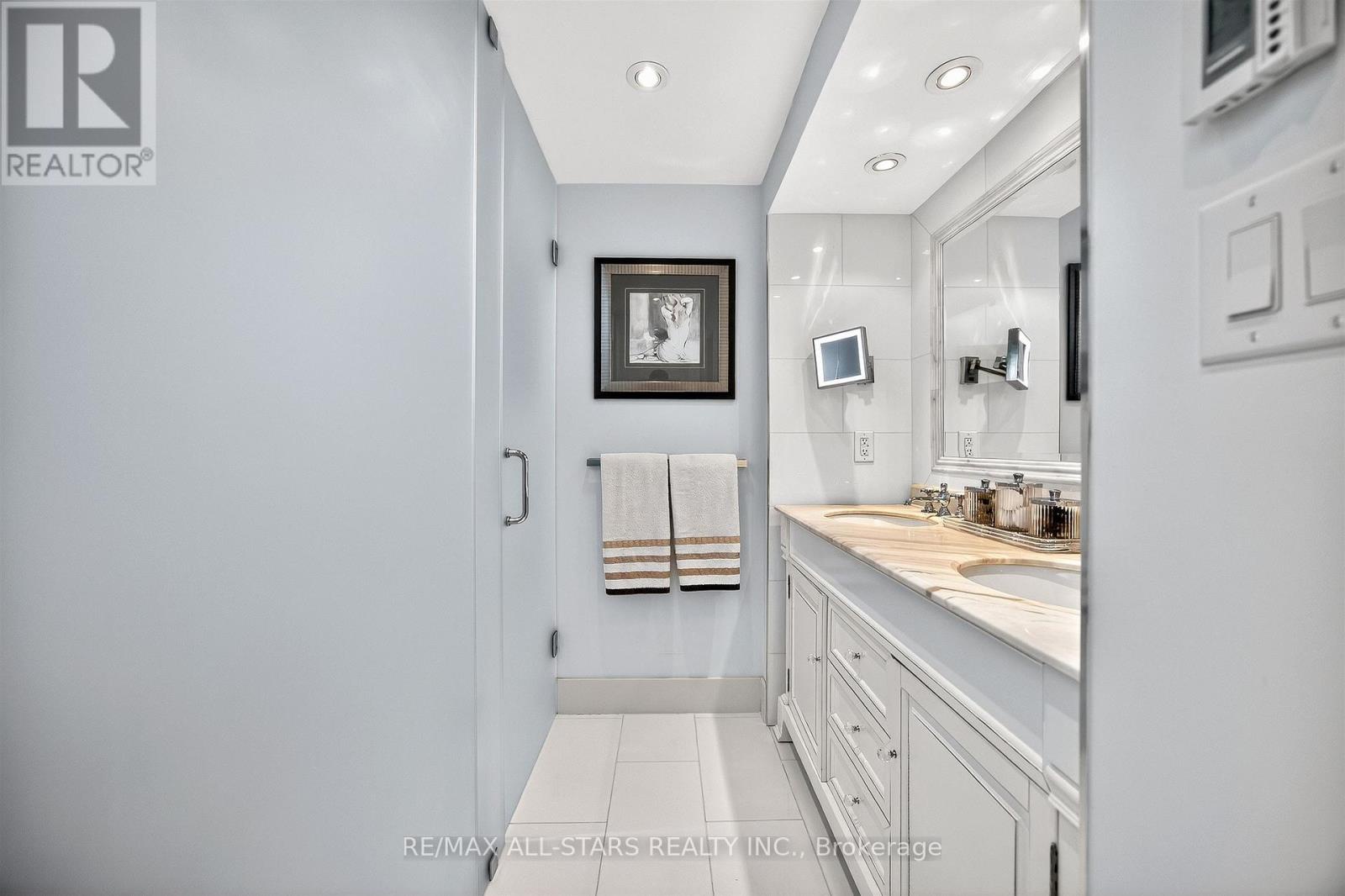 30 Edgewood Crescent, Toronto (rosedale-moore Park), Ontario