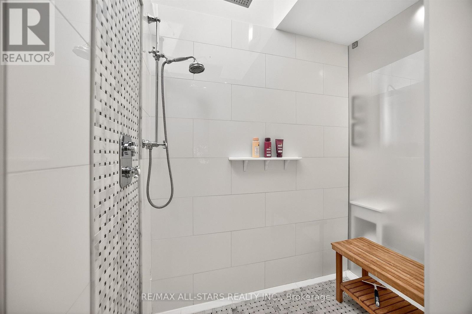 30 Edgewood Crescent, Toronto (rosedale-moore Park), Ontario