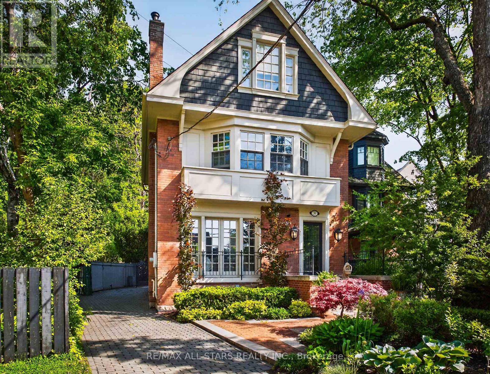 30 Edgewood Crescent, Toronto (rosedale-moore Park), Ontario