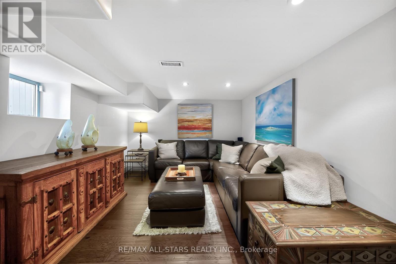 30 Edgewood Crescent, Toronto (rosedale-moore Park), Ontario