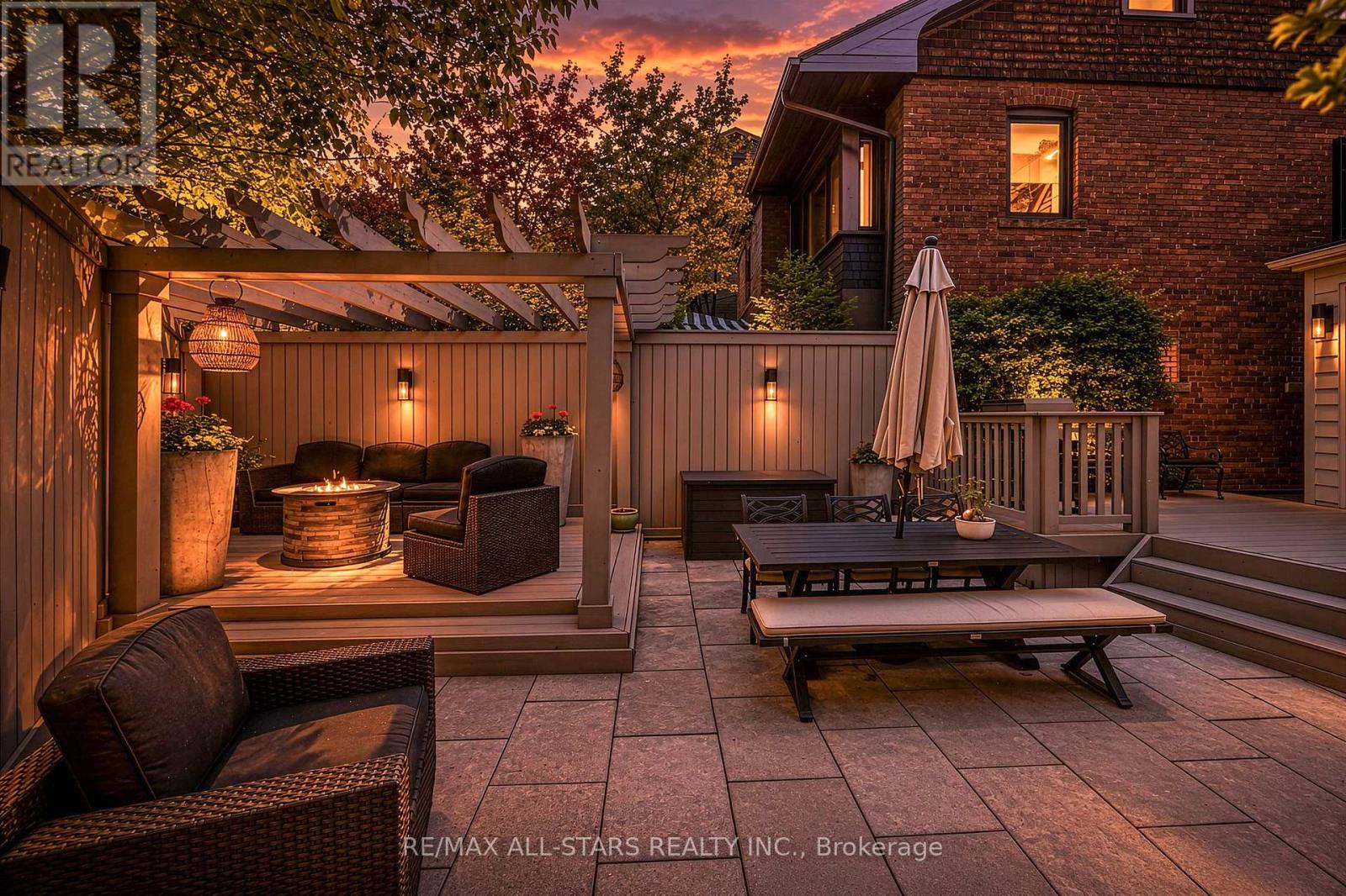 30 Edgewood Crescent, Toronto (rosedale-moore Park), Ontario