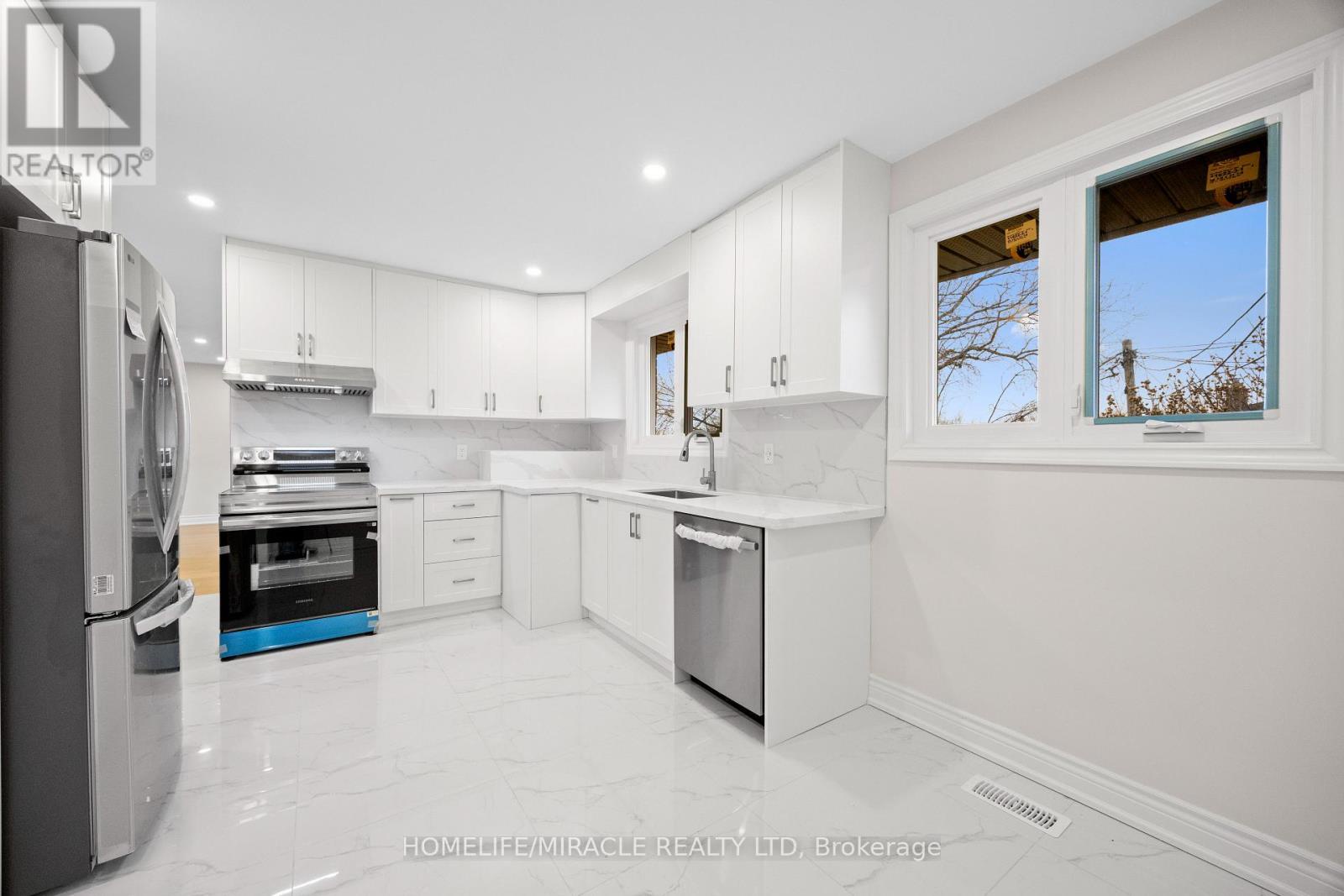 46 Flintwick Drive, Toronto (bendale), Ontario