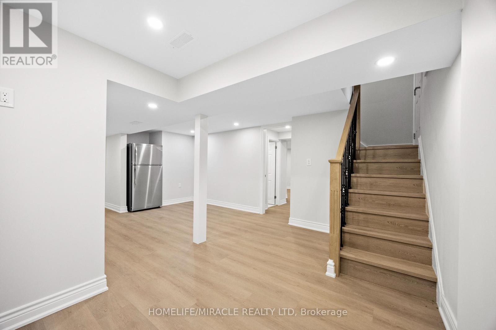 46 Flintwick Drive, Toronto (bendale), Ontario
