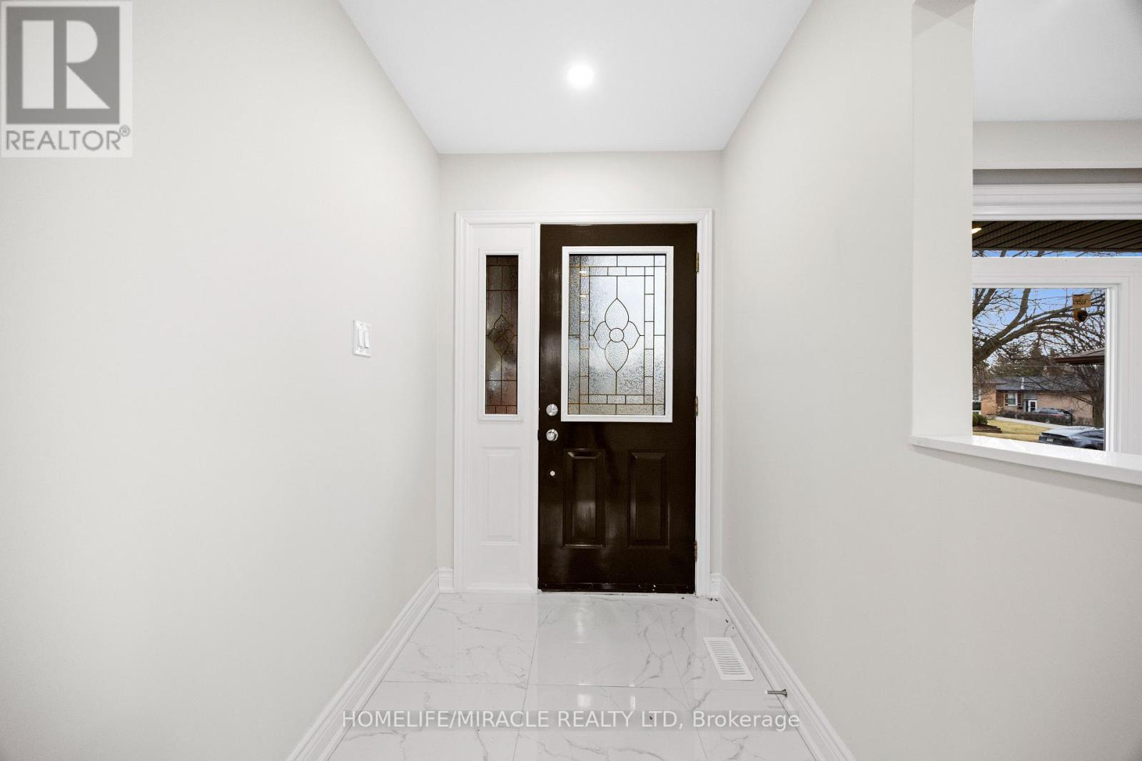 46 Flintwick Drive, Toronto (bendale), Ontario