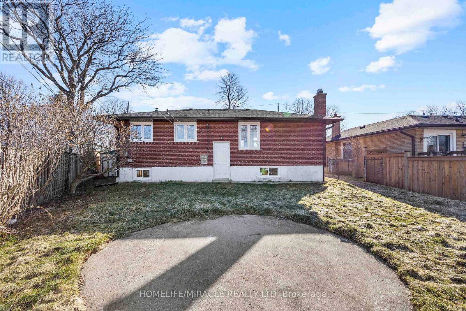 46 Flintwick Drive, Toronto (bendale), Ontario
