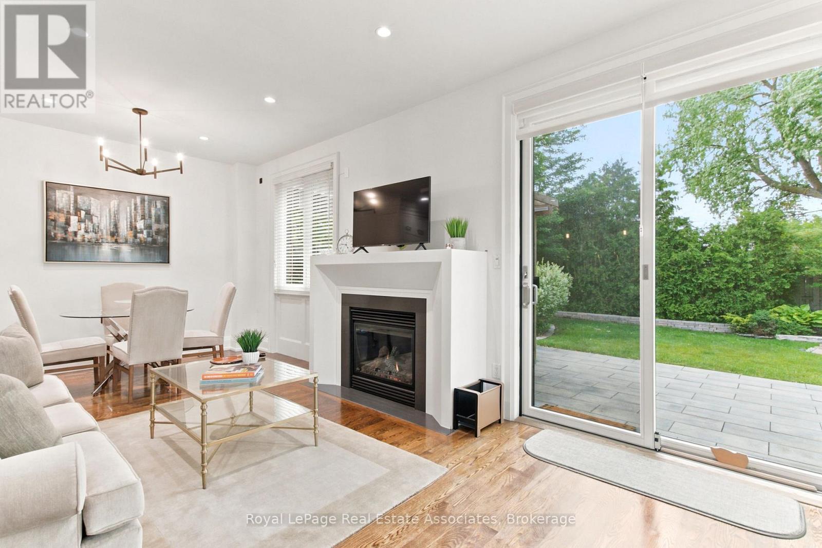 32 Jopling Avenue N, Toronto (islington-city Centre West), Ontario