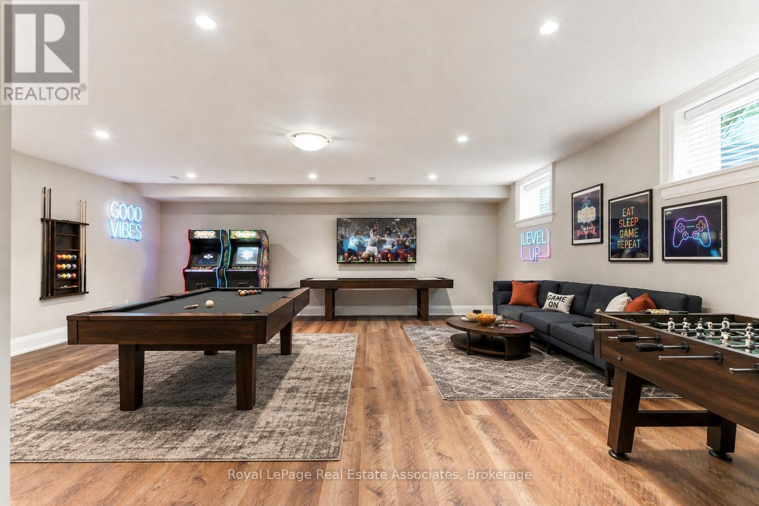 32 Jopling Avenue N, Toronto (islington-city Centre West), Ontario
