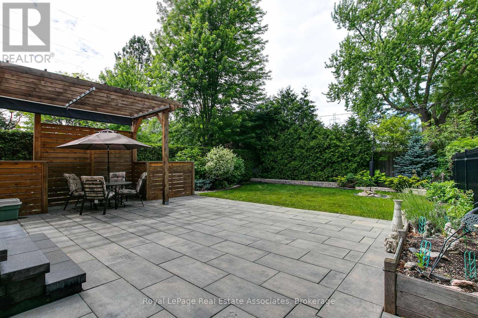 32 Jopling Avenue N, Toronto (islington-city Centre West), Ontario