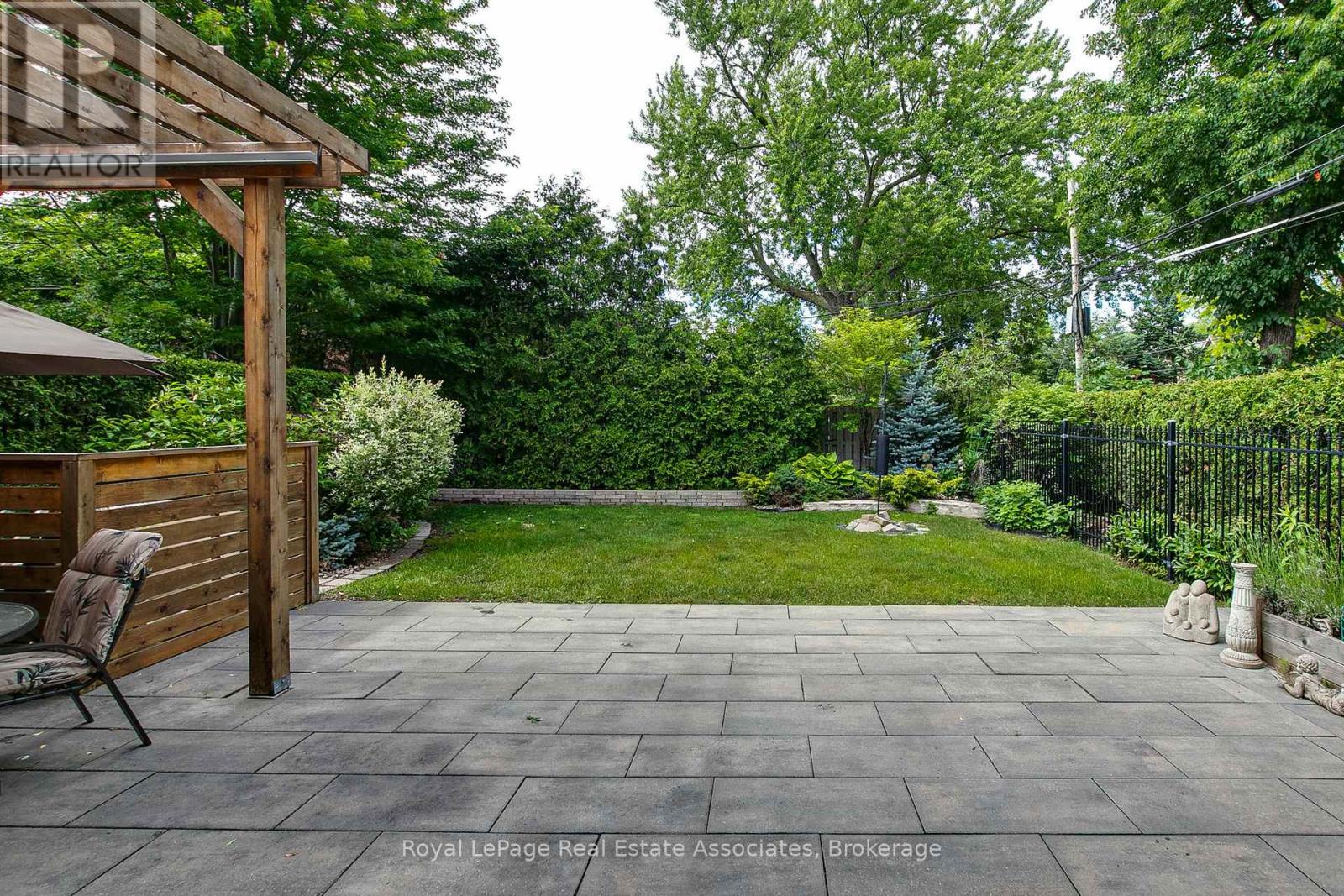 32 Jopling Avenue N, Toronto (islington-city Centre West), Ontario