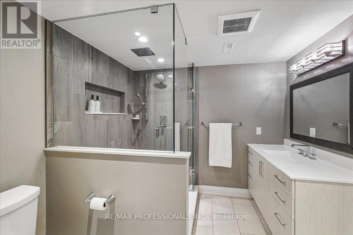 28 Spring Garden Road, Toronto (stonegate-queensway), Ontario