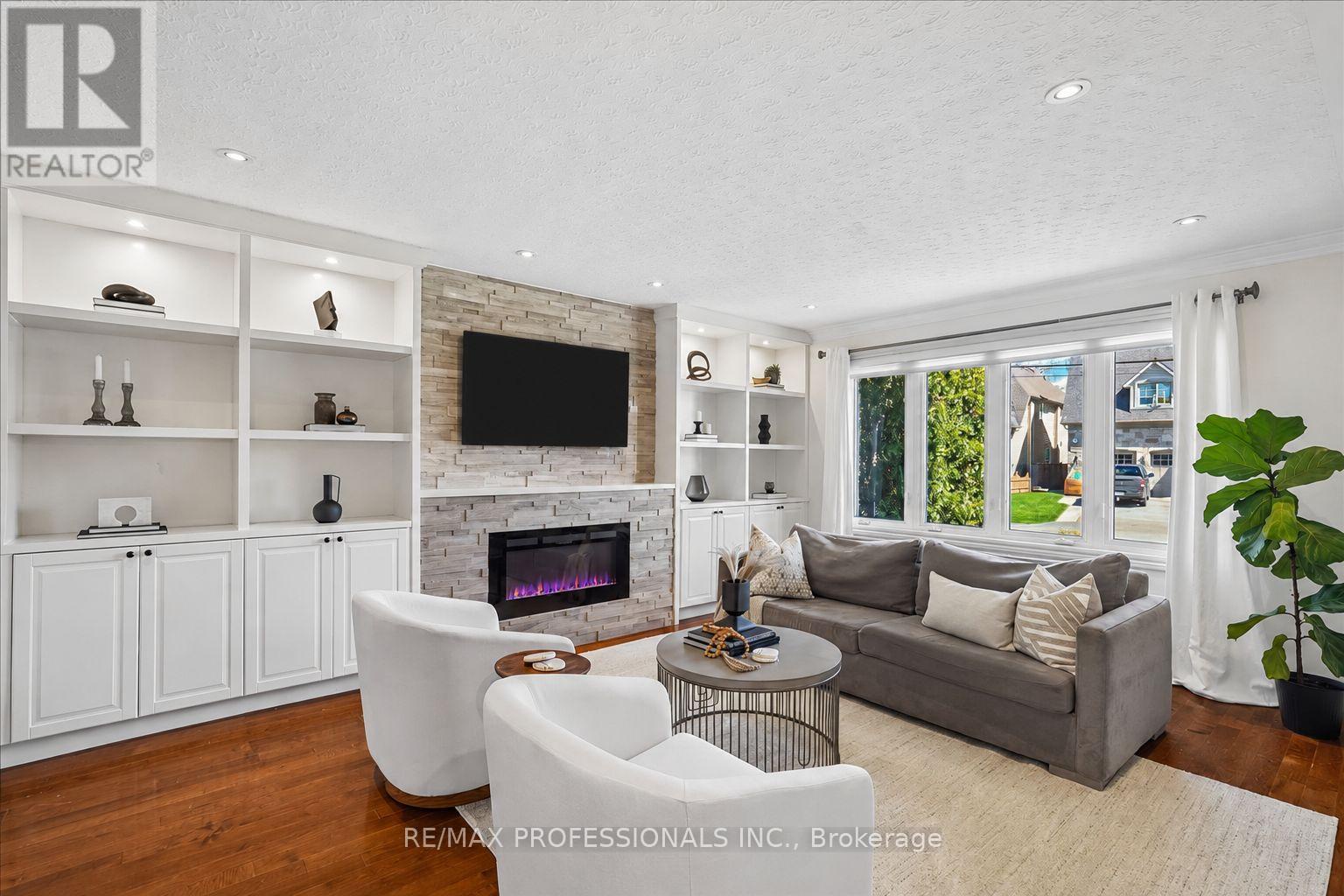 28 Spring Garden Road, Toronto (stonegate-queensway), Ontario