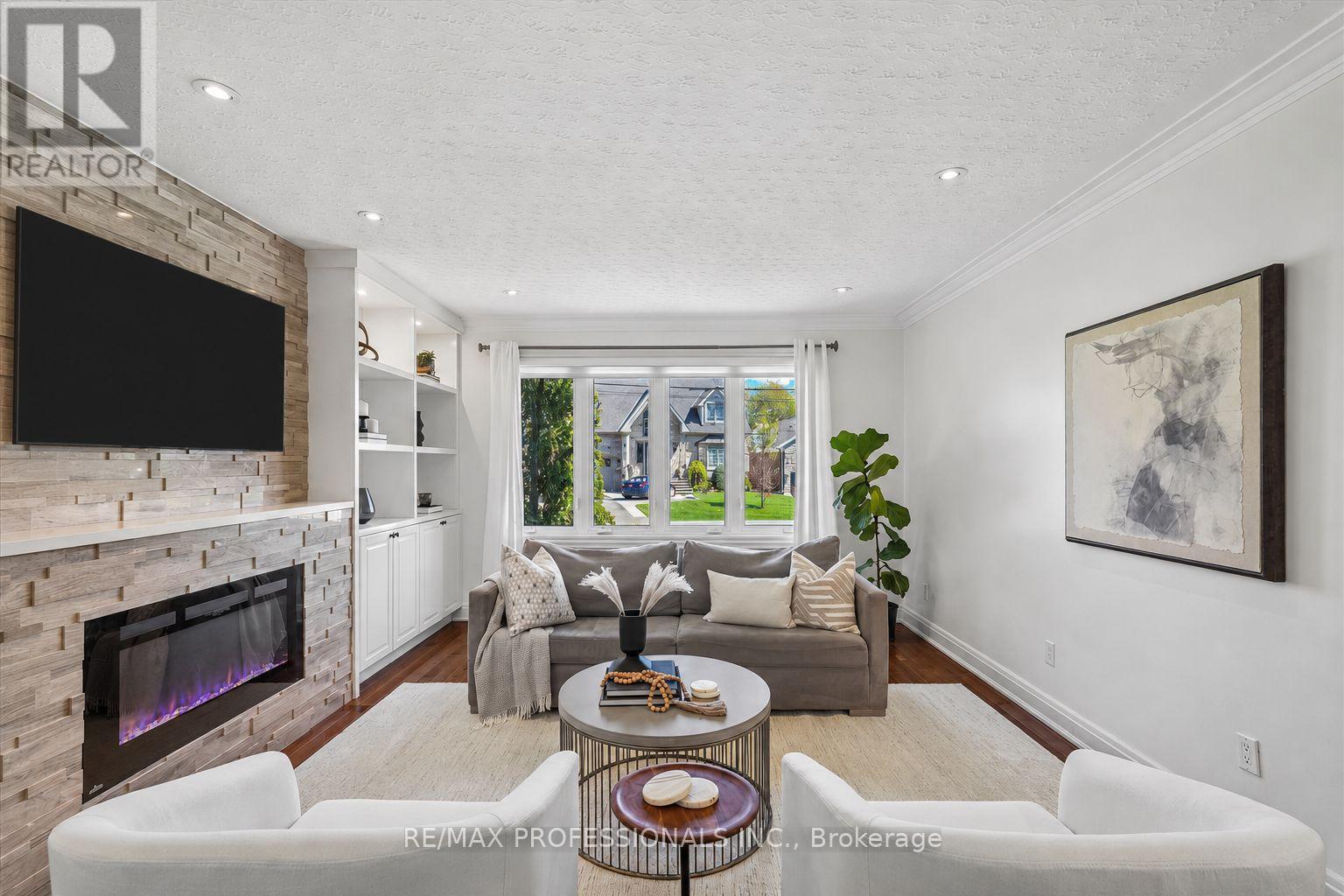 28 Spring Garden Road, Toronto (stonegate-queensway), Ontario