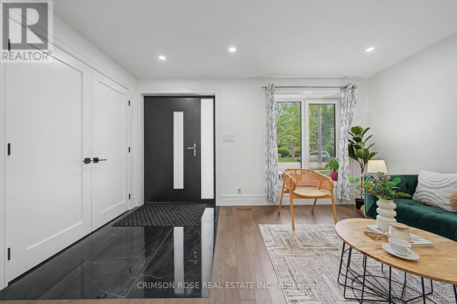 61 Mulgrove Drive, Toronto (etobicoke West Mall), Ontario