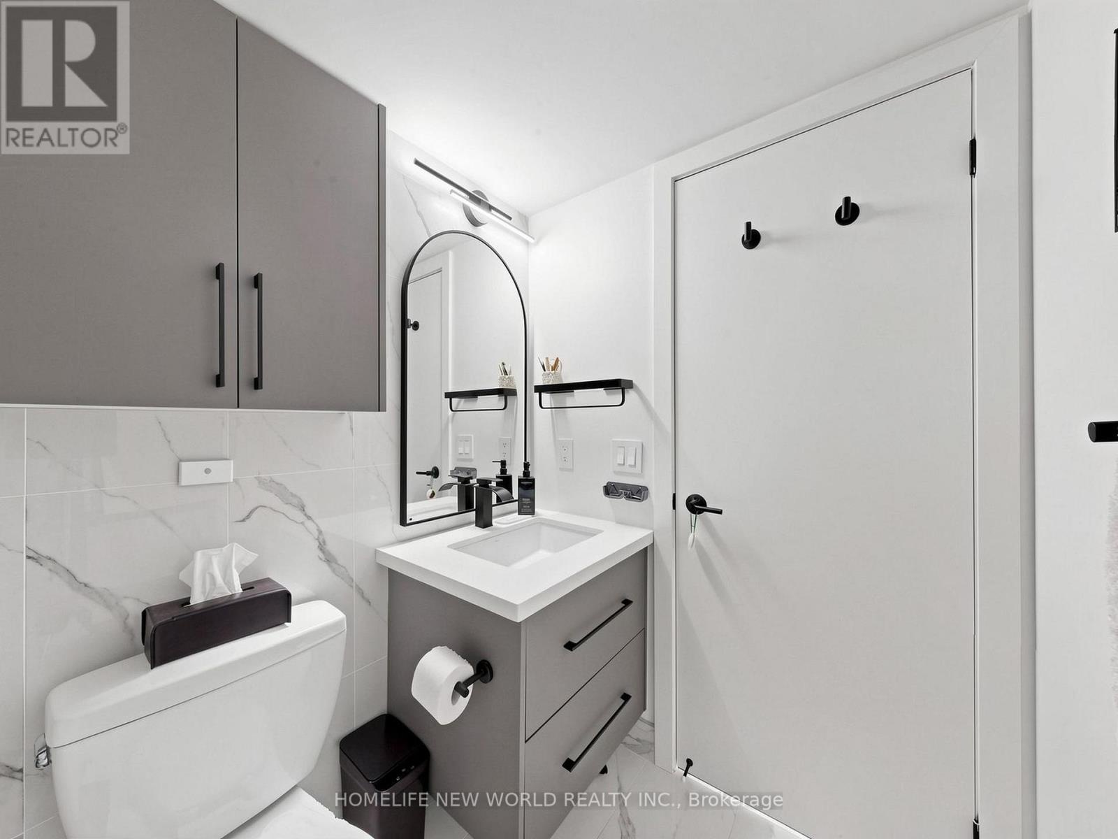 1911 - 30 Grand Trunk Crescent, Toronto (waterfront Communities), Ontario
