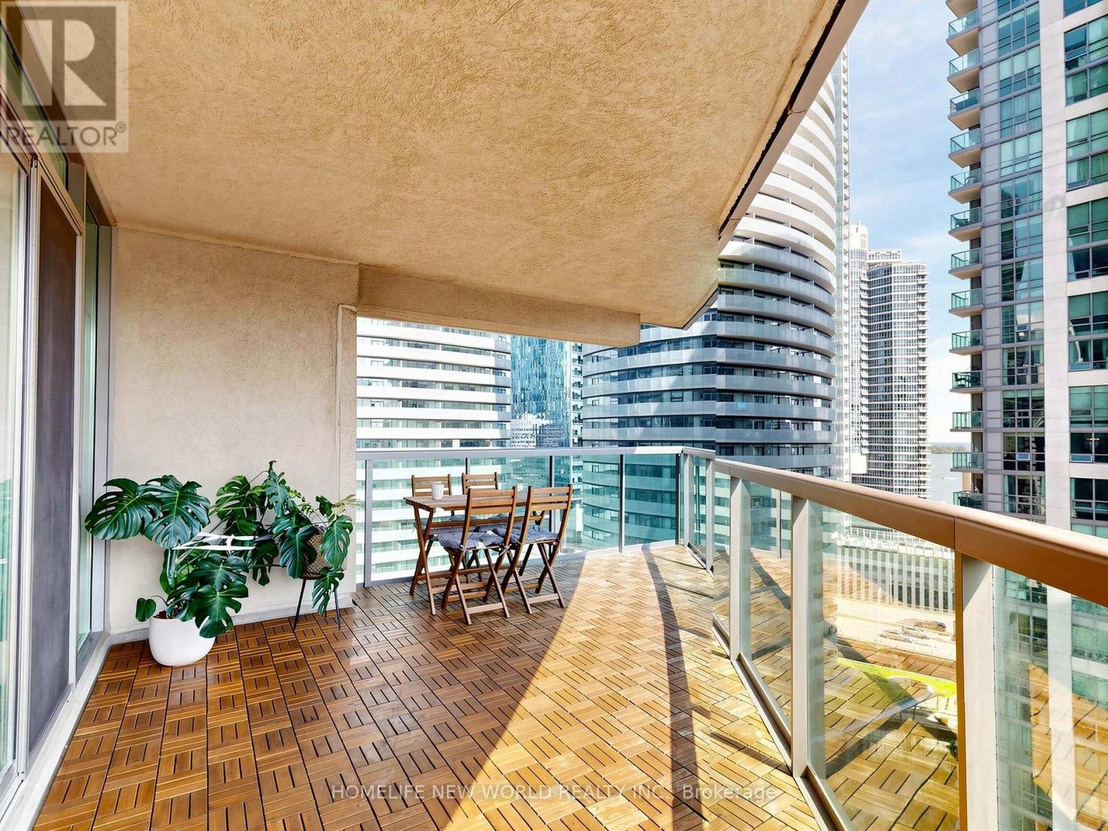 1911 - 30 Grand Trunk Crescent, Toronto (waterfront Communities), Ontario