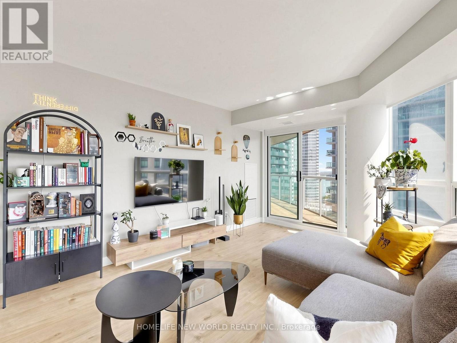 1911 - 30 Grand Trunk Crescent, Toronto (waterfront Communities), Ontario