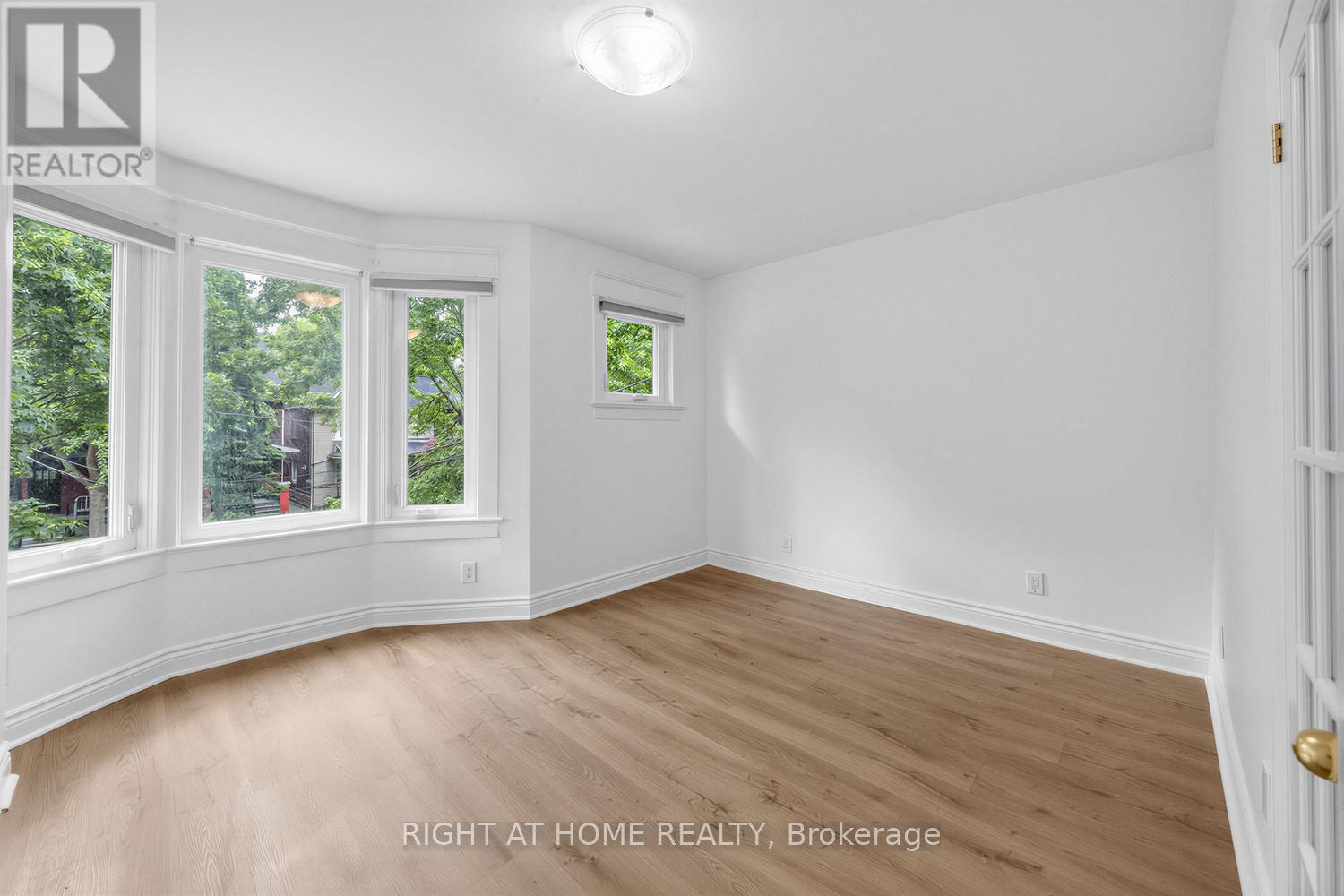 38 Kenneth Avenue, Toronto (high Park North), Ontario