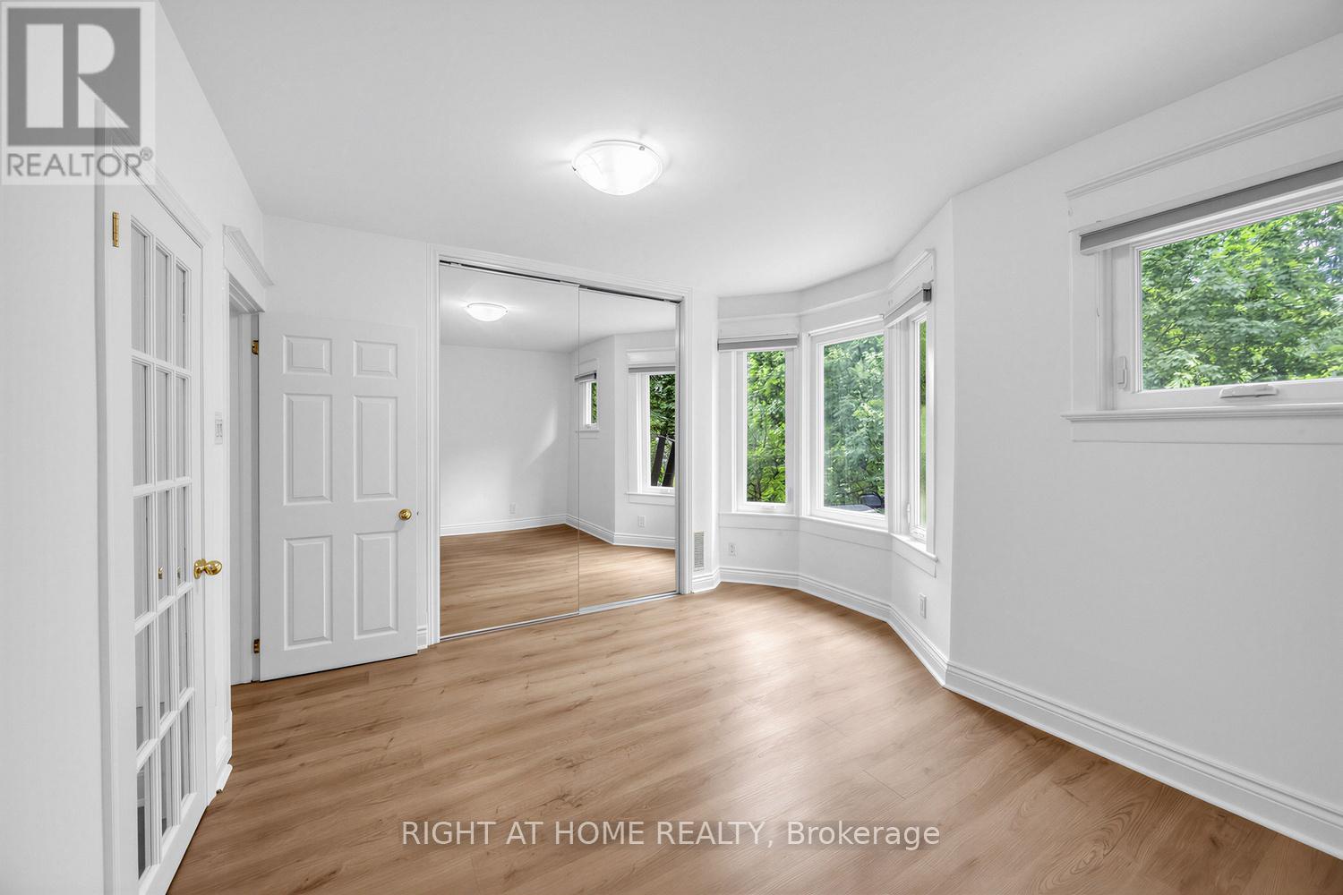 38 Kenneth Avenue, Toronto (high Park North), Ontario
