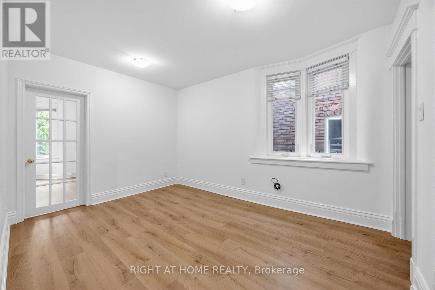 38 Kenneth Avenue, Toronto (high Park North), Ontario