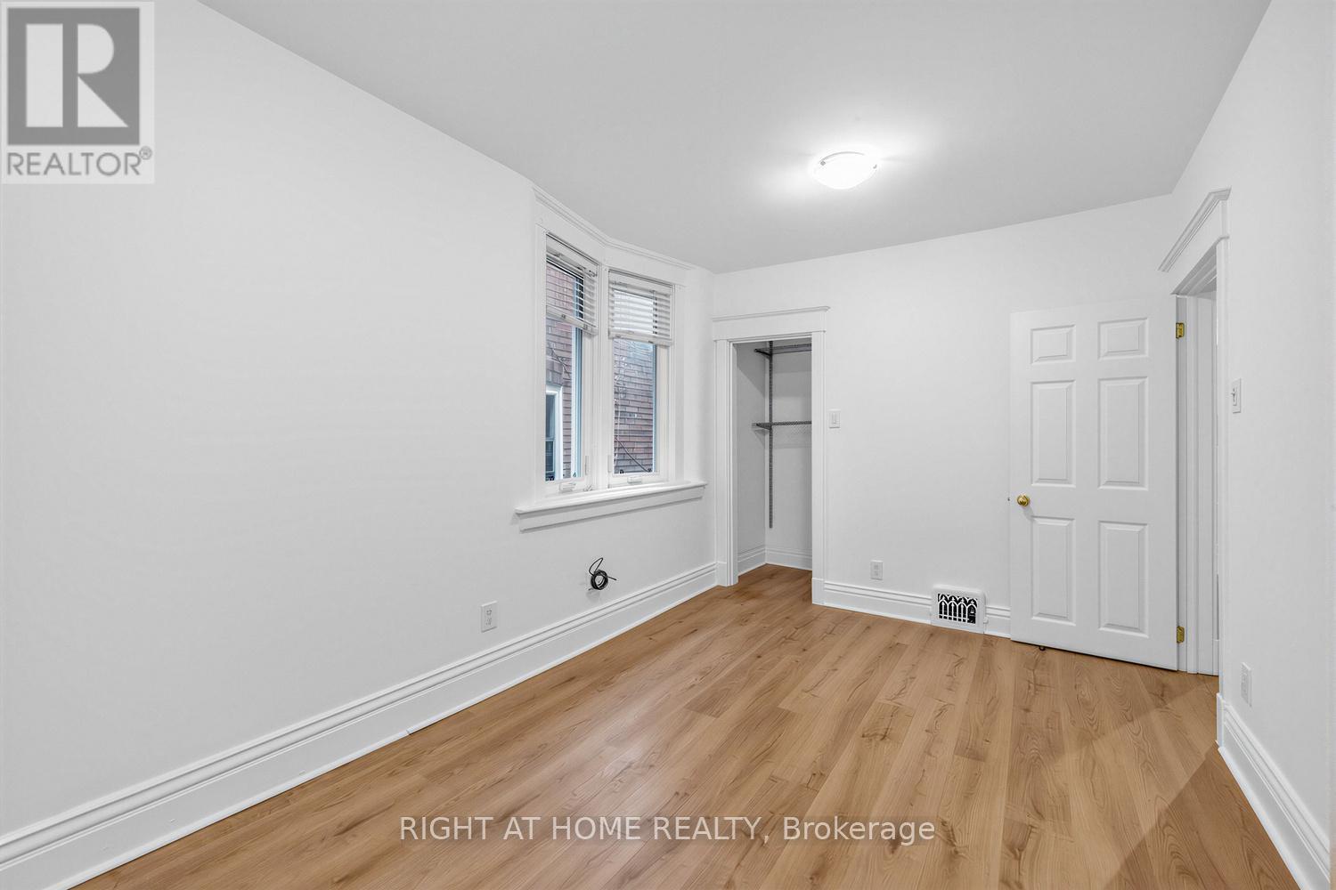 38 Kenneth Avenue, Toronto (high Park North), Ontario