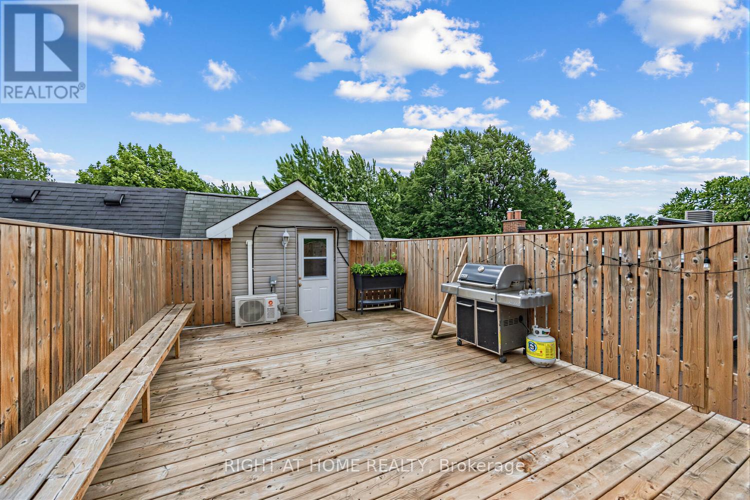 38 Kenneth Avenue, Toronto (high Park North), Ontario