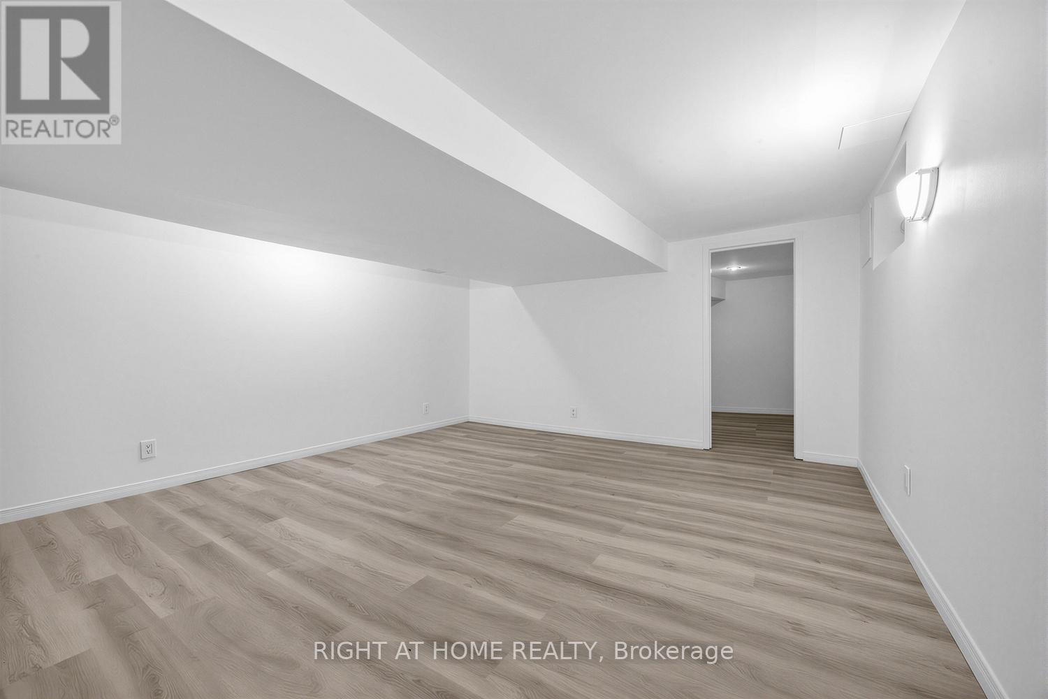 38 Kenneth Avenue, Toronto (high Park North), Ontario