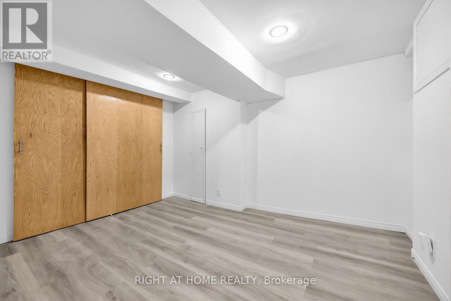 38 Kenneth Avenue, Toronto (high Park North), Ontario