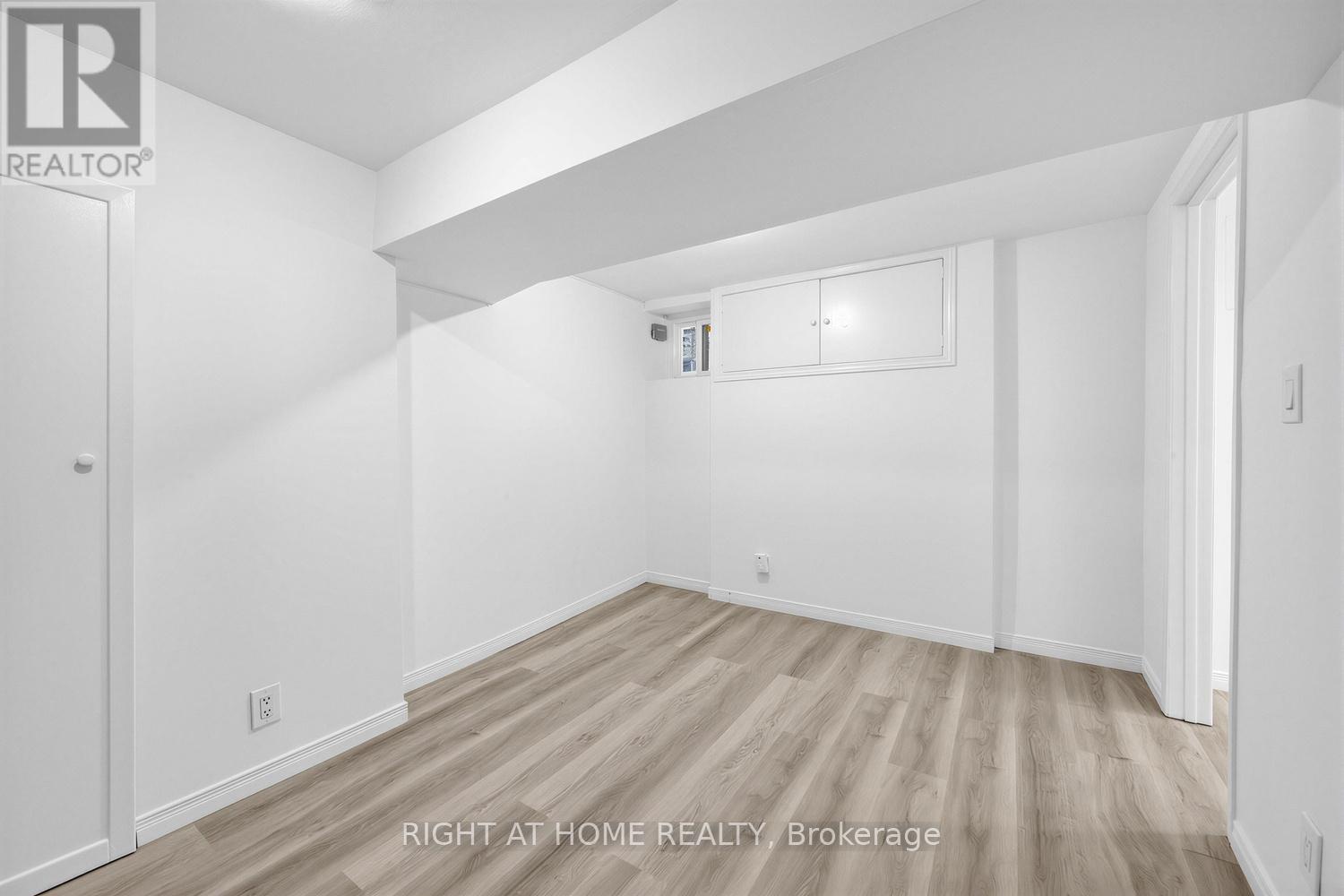 38 Kenneth Avenue, Toronto (high Park North), Ontario