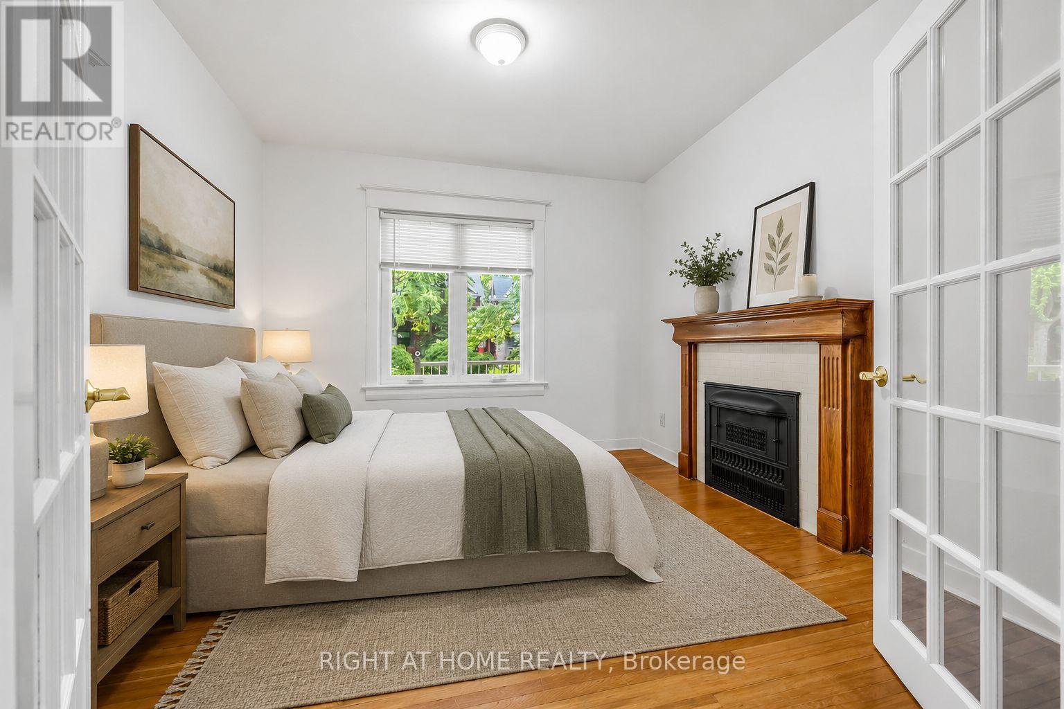 38 Kenneth Avenue, Toronto (high Park North), Ontario