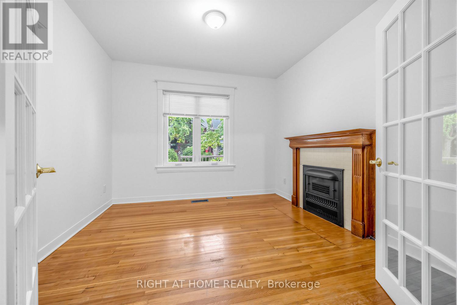 38 Kenneth Avenue, Toronto (high Park North), Ontario