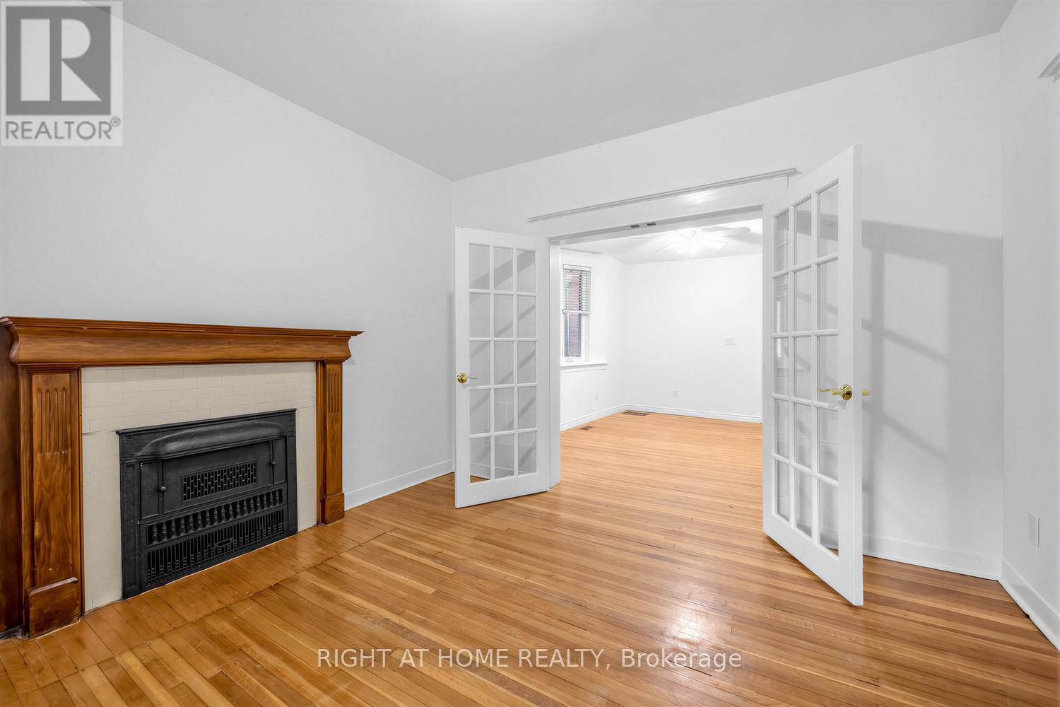 38 Kenneth Avenue, Toronto (high Park North), Ontario