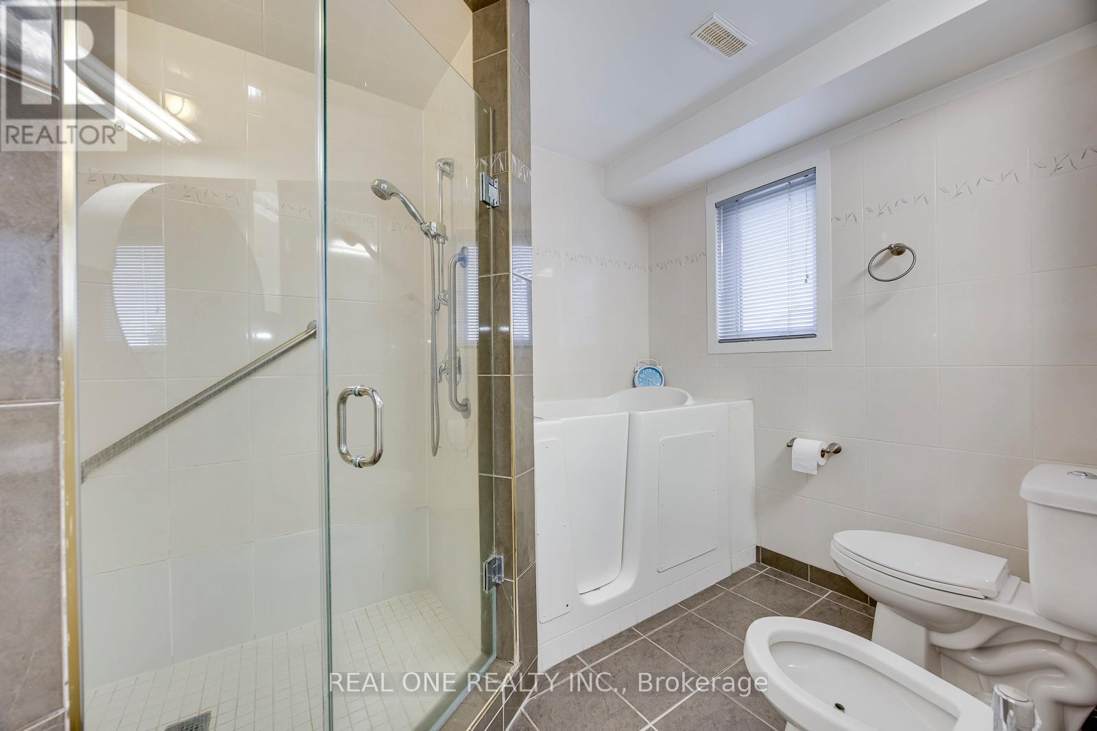 71 Stock Avenue, Toronto (islington-city Centre West), Ontario