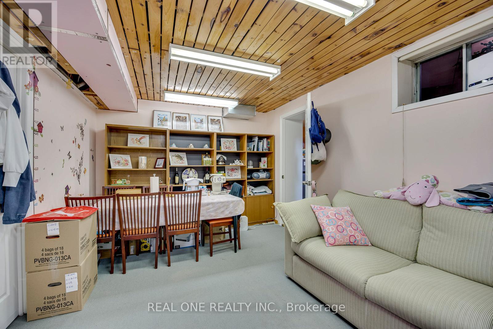 71 Stock Avenue, Toronto (islington-city Centre West), Ontario