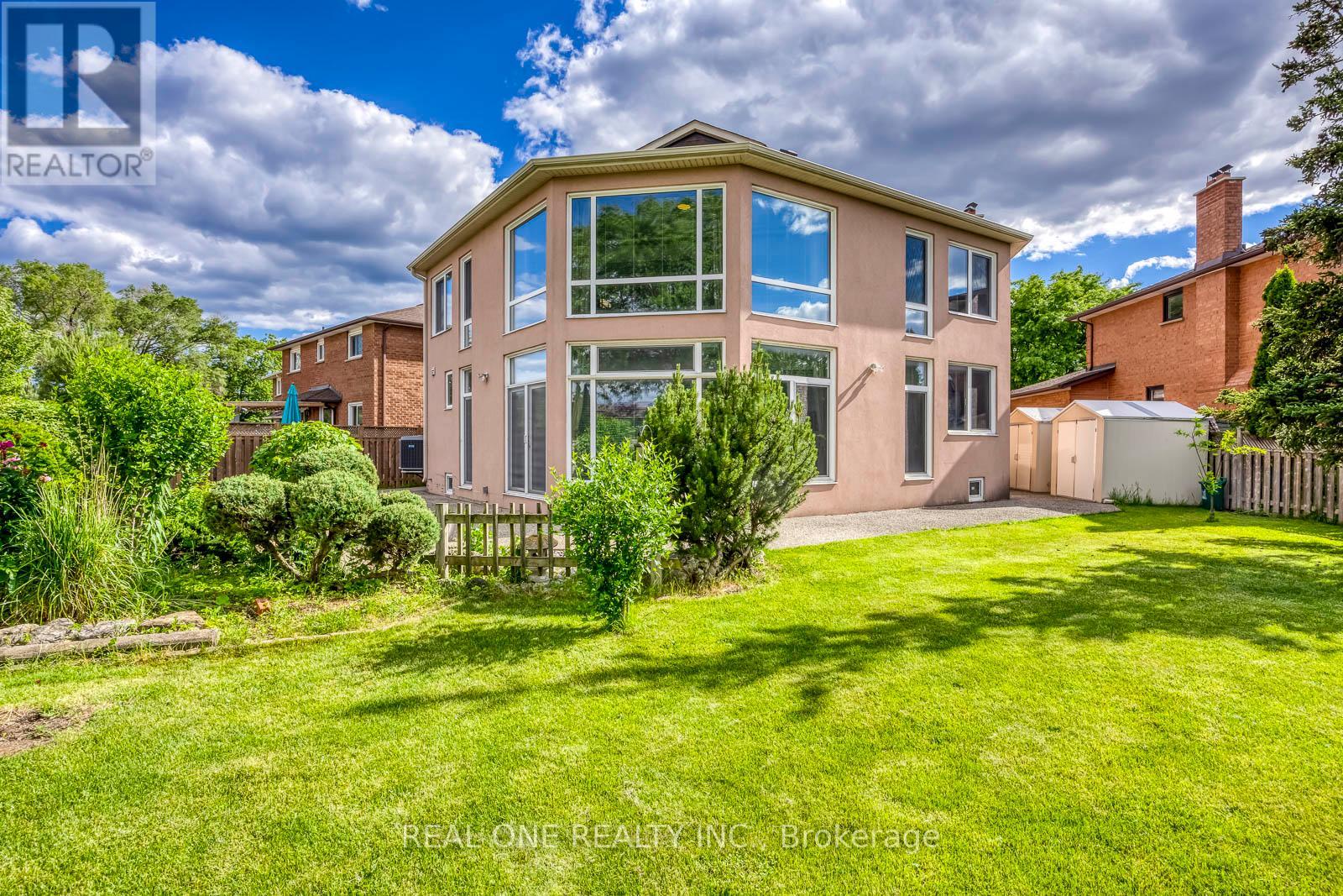 71 Stock Avenue, Toronto (islington-city Centre West), Ontario