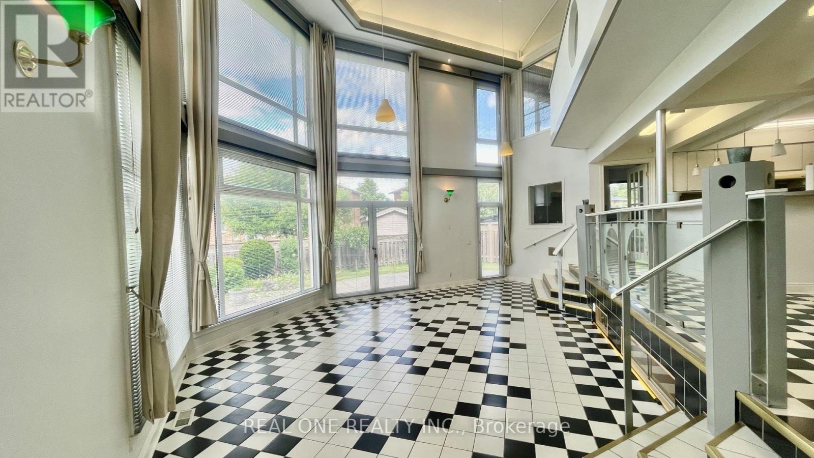 71 Stock Avenue, Toronto (islington-city Centre West), Ontario