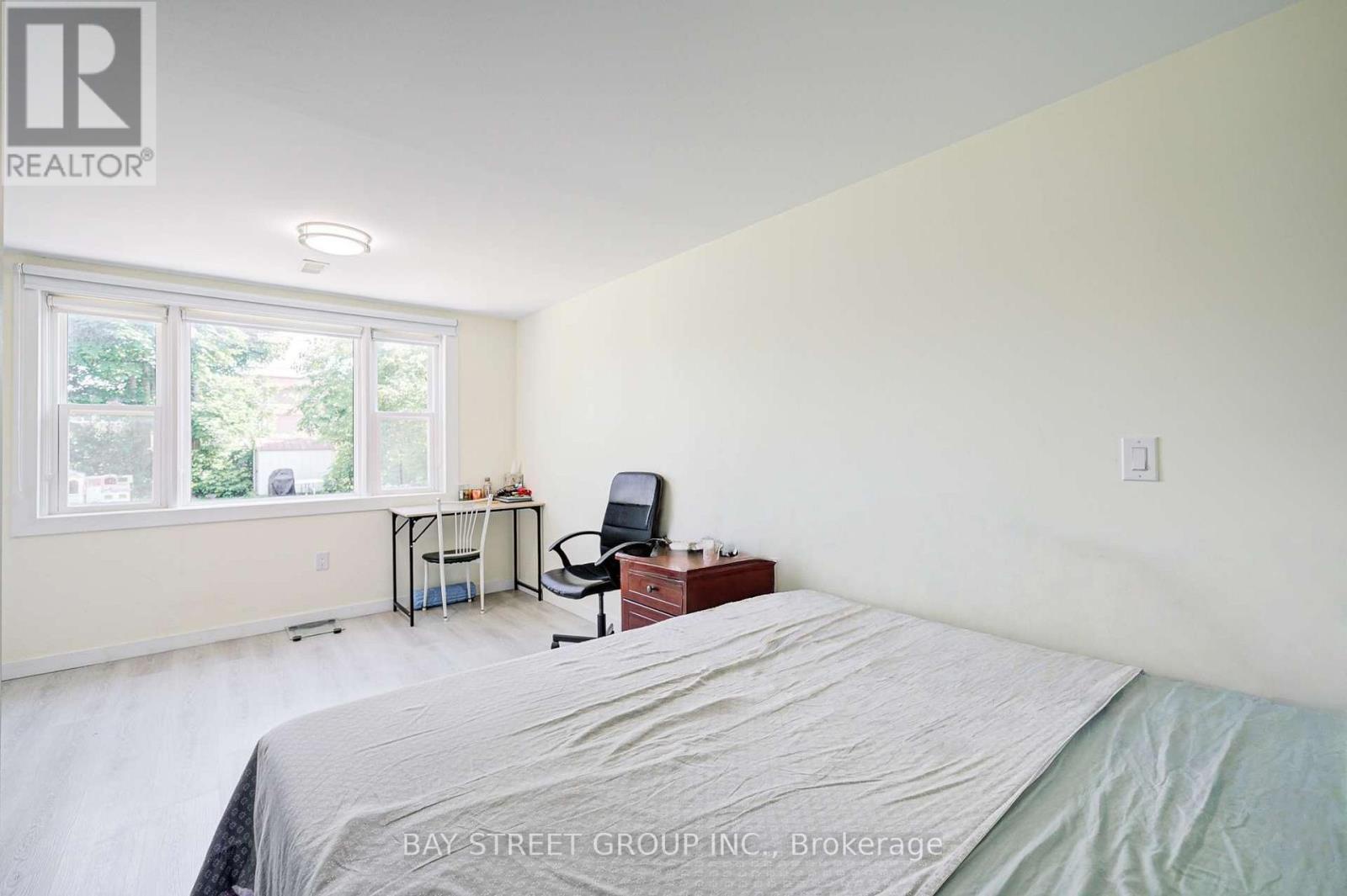 125 Connaught Avenue, Toronto (newtonbrook West), Ontario