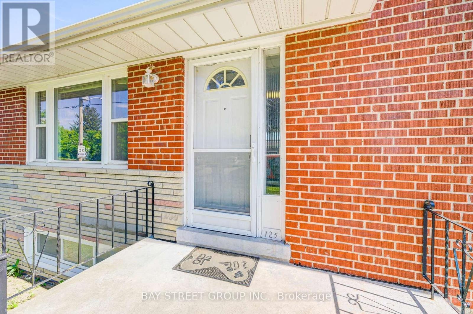 125 Connaught Avenue, Toronto (newtonbrook West), Ontario