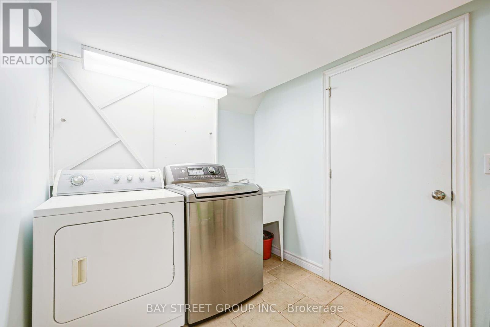 125 Connaught Avenue, Toronto (newtonbrook West), Ontario