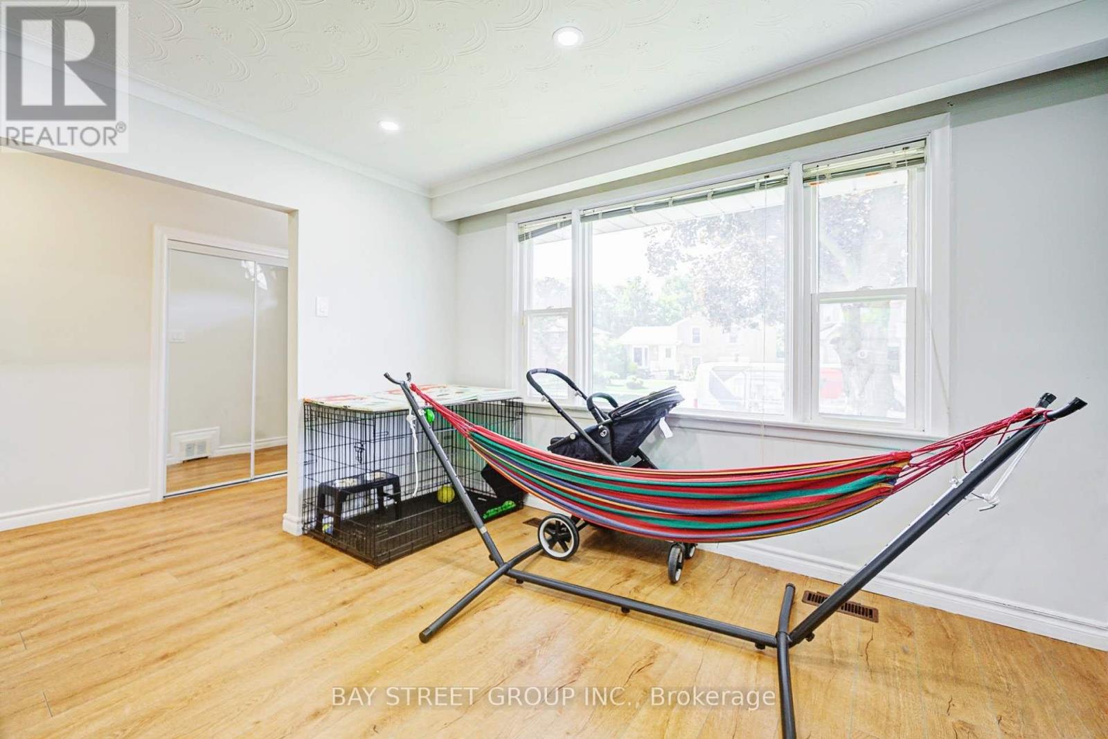 125 Connaught Avenue, Toronto (newtonbrook West), Ontario