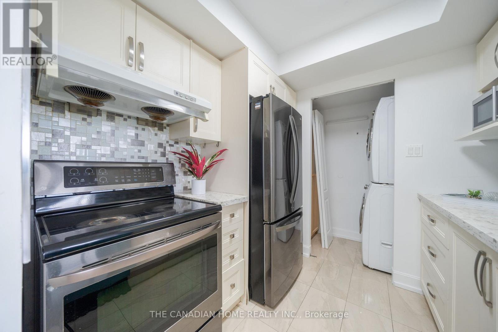 587 - 1 Greystone Walk Drive, Toronto (kennedy Park), Ontario