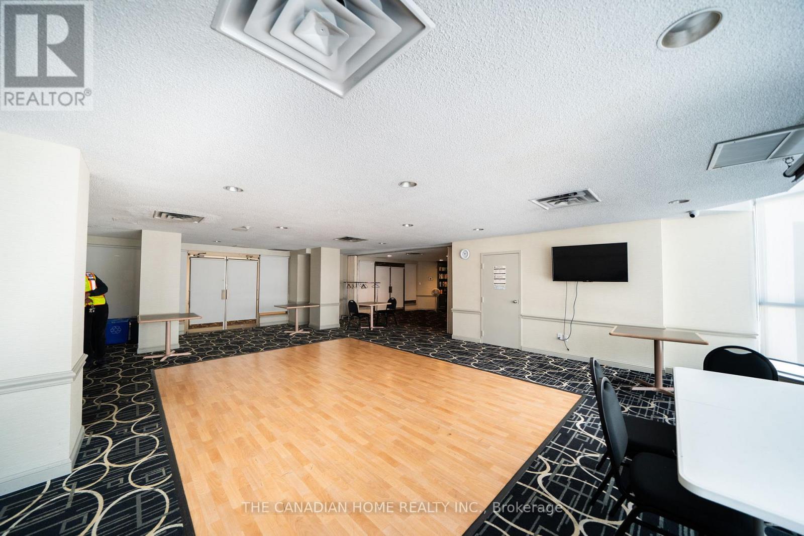587 - 1 Greystone Walk Drive, Toronto (kennedy Park), Ontario